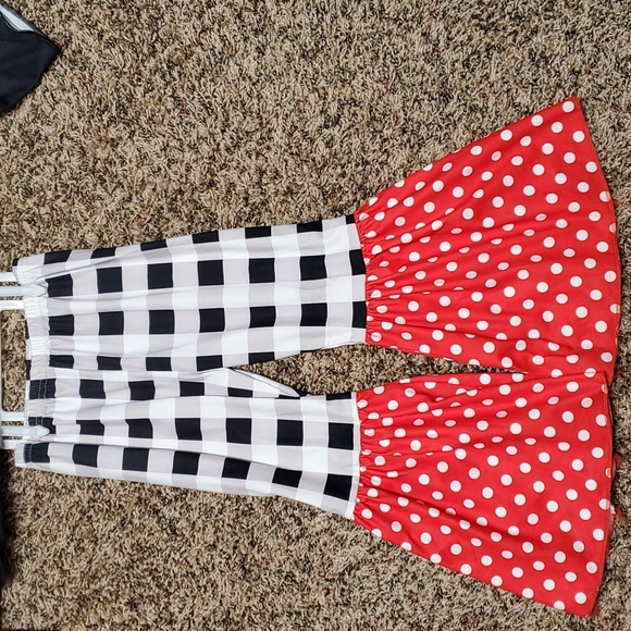 Santa outfit for toddler - Picture 2 of 6